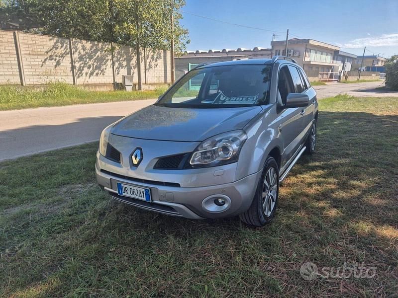 Grigio Usata 2009 Renault Koleos Dynamique SUV | 3990 € (Buon prezzo) - Immagine 1/4