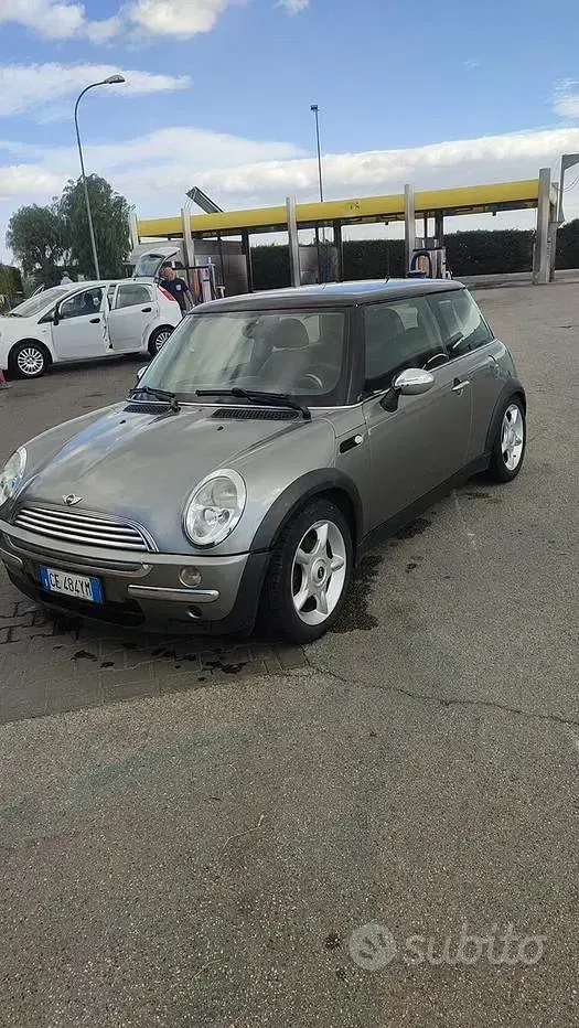 Usata Mini Cooper 116 CV (85 kW) 2002 Utilitaria