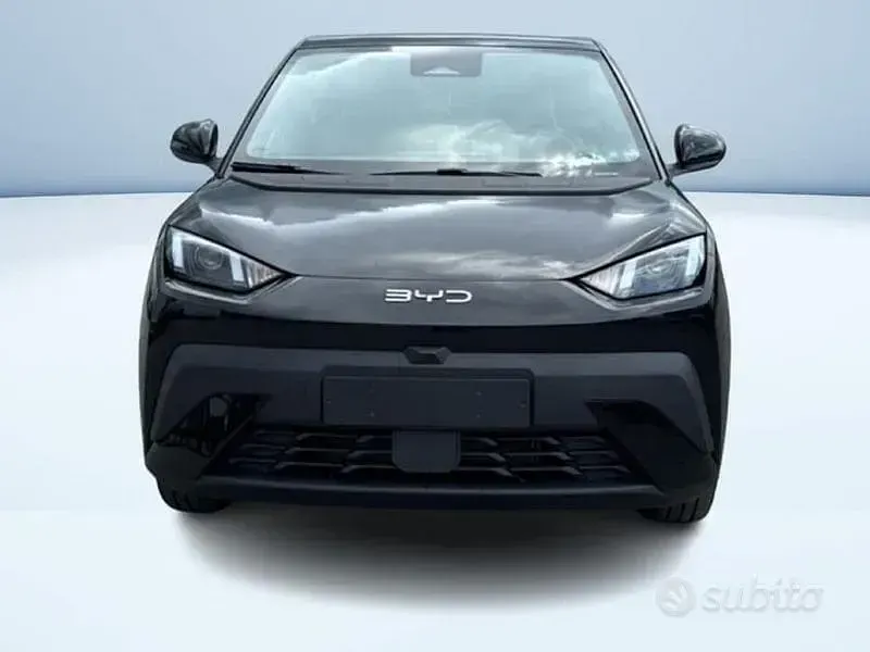 Nuova BYD Dolphin Surf Boost 63 kW (87 CV) 2026 Nero Utilitaria