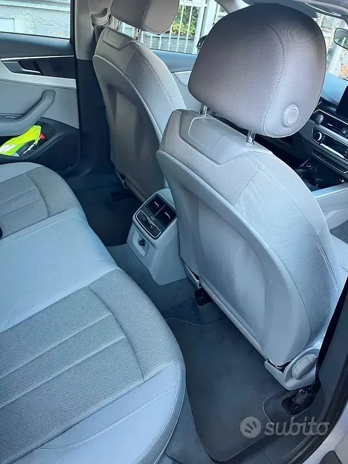 Usata Audi A4 190 CV (139 kW) 2019 Grigio Station wagon