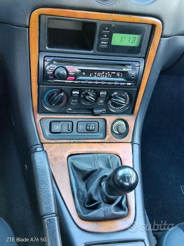 Usata Mazda MX5 140 CV (102 kW) 1998 Grigio Cabrio