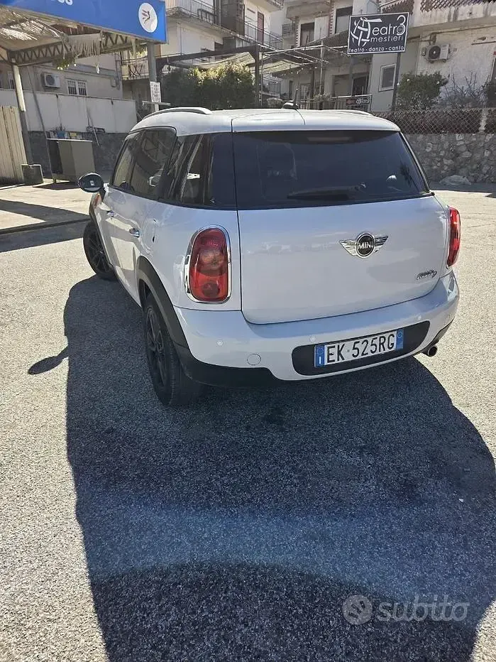 Usata Mini Countryman 111 CV (81 kW) 2011 Bianco SUV
