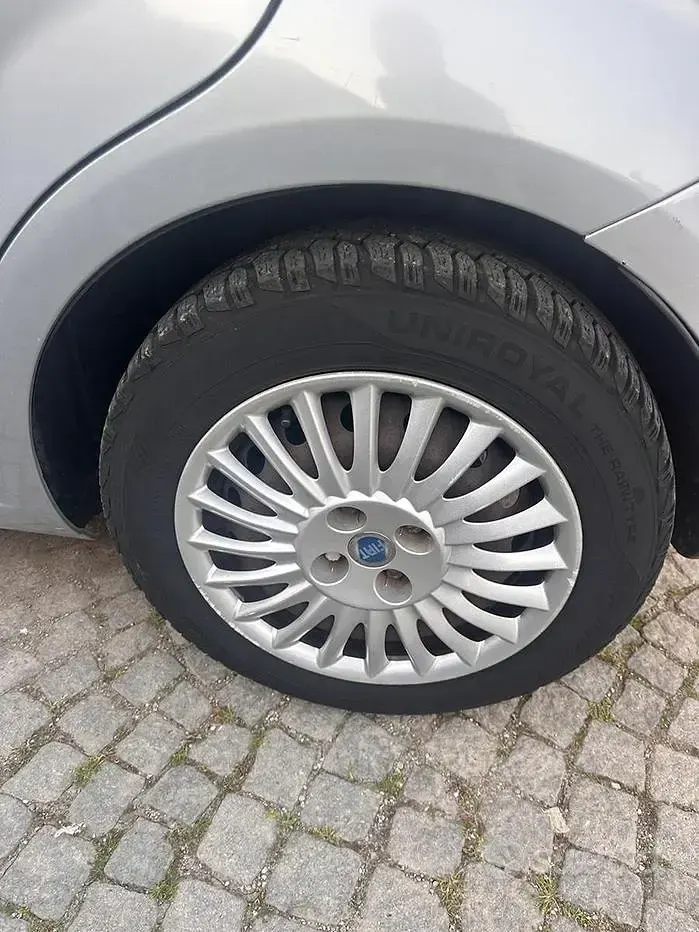 Usata Fiat Grande Punto 65 CV (47 kW) 2007 Grigio Utilitaria