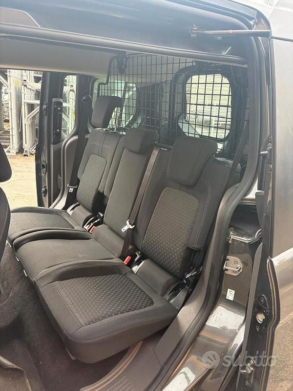Usata Ford Transit Connect 120 CV (88 kW) 2021 Grigio Monovolume