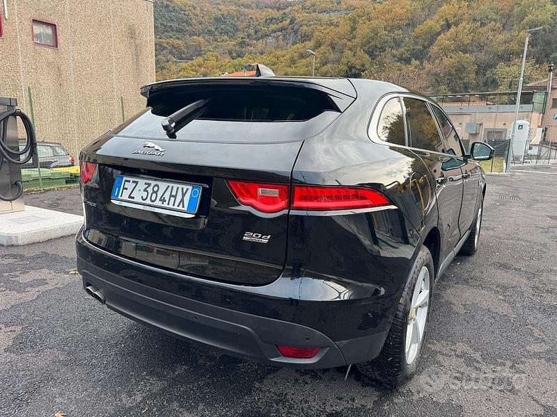 Usata Jaguar F-Pace Prestige 180 CV (132 kW) 2019 Nero SUV