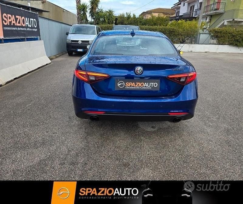 Usata Alfa Romeo Giulia Sprint 190 CV (139 kW) 2021 Blu Berlina