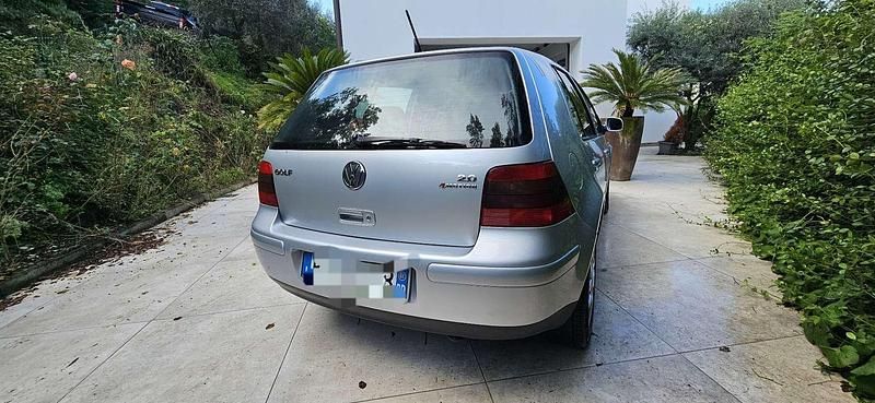 Usata VW Golf IV Highline 116 CV (85 kW) 2001 Berlina