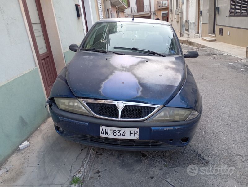 Blu Usata 1999 Lancia Ypsilon Due volumi | 200 € (Super prezzo) - Immagine 1/4