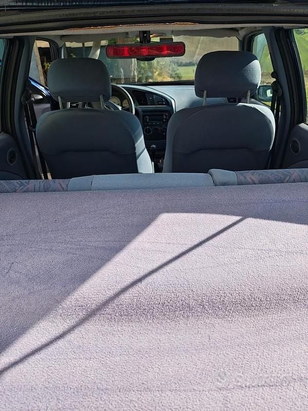 Gebraucht Ford Fiesta 75 PS (55 kW) 1998 Blau Kleinwagen