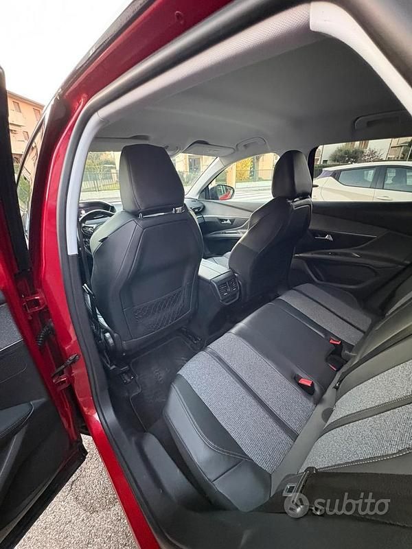 Usata Peugeot 3008 2018 Rosso SUV