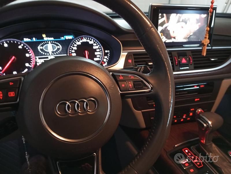 Usata Audi A6 245 CV (180 kW) 2012 Blu Station wagon