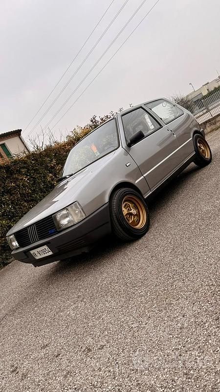 Occasion Fiat Uno 45 ch (33 kW) 1988 Gris Citadine