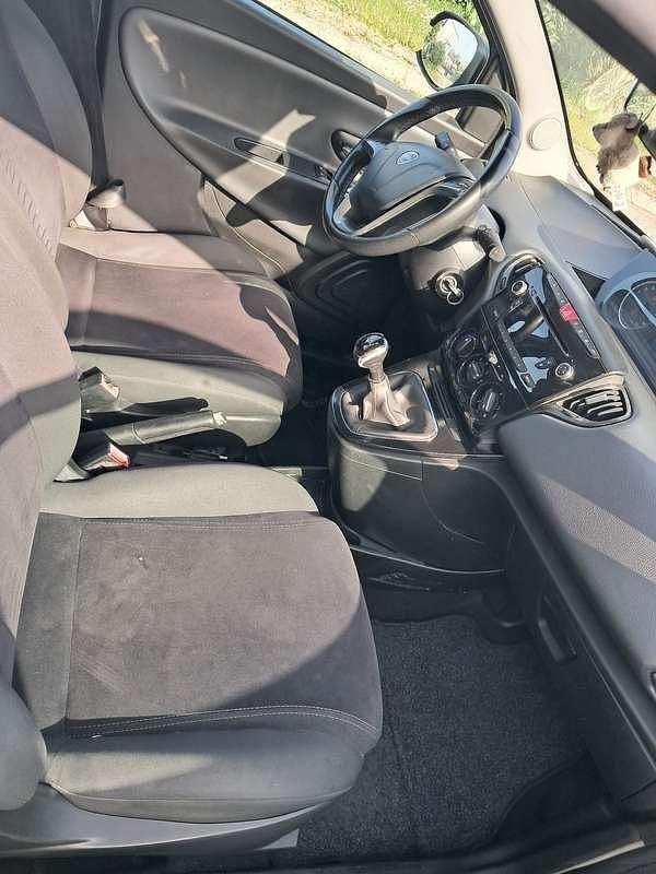 Usata Lancia Ypsilon S 95 CV (69 kW) 2011 Utilitaria