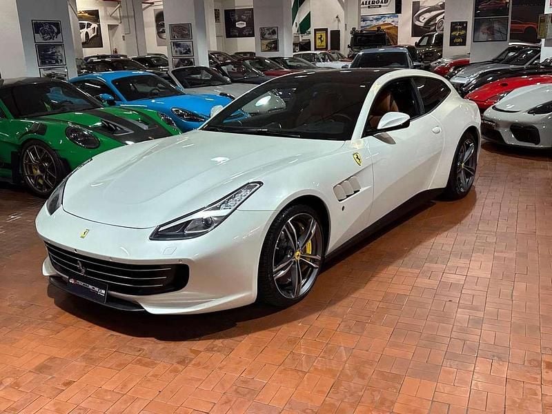 Usata Ferrari GTC4Lusso 689 CV (506 kW) 2016 Bianco italia triplo strato Station wagon