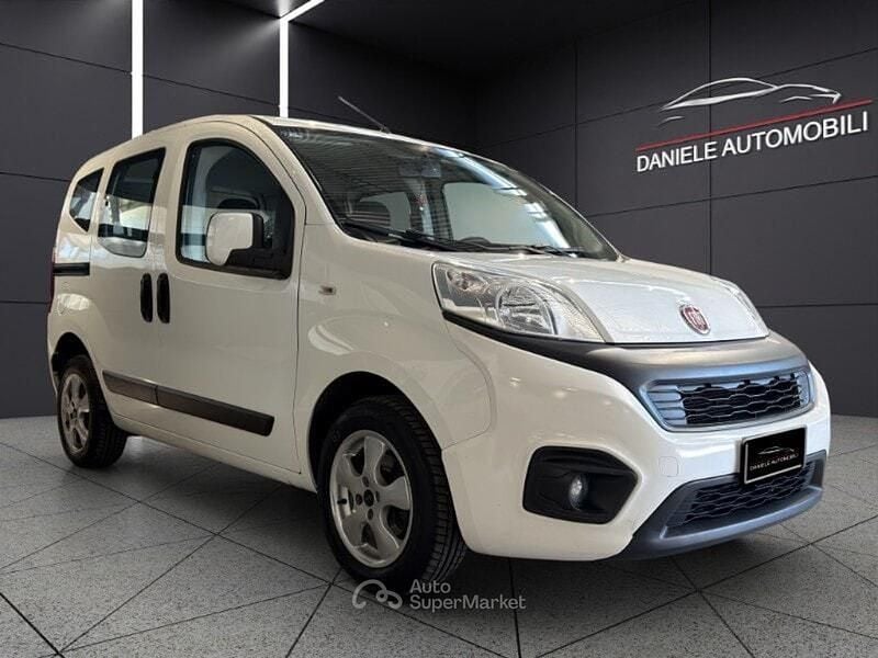 Usata Fiat Qubo Lounge 80 CV (58 kW) 2019 Bianco Monovolume