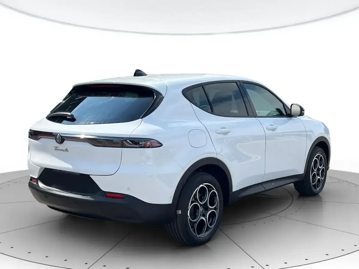 Nuova Alfa Romeo Tonale Sprint 179 CV (131 kW) 2025 Bianco SUV