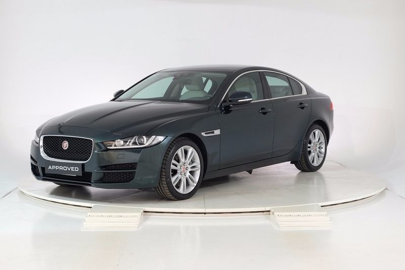 Jaguar xe x760