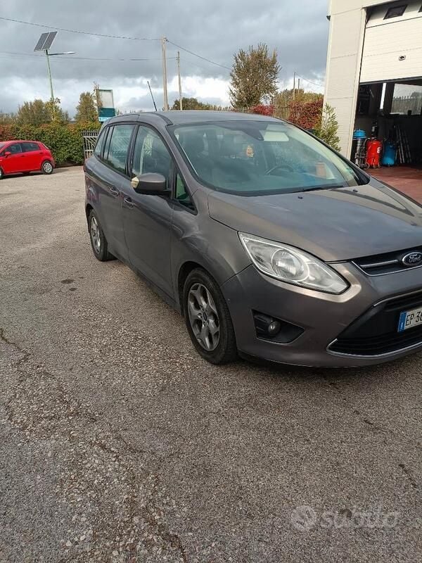 Usata Ford C-MAX 115 CV (84 kW) 2012 Marrone Monovolume