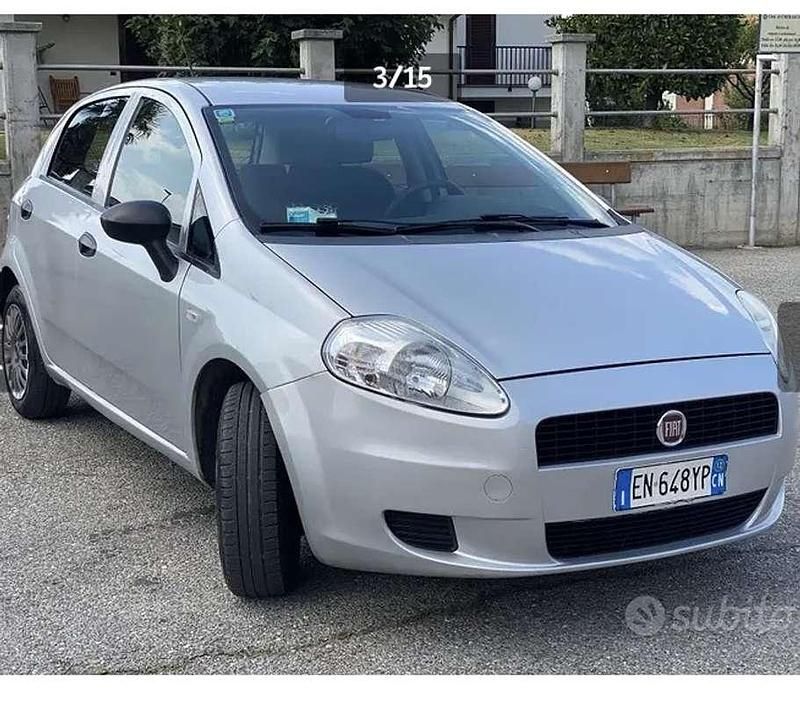 Usata Fiat Punto 69 CV (50 kW) 2012 Utilitaria