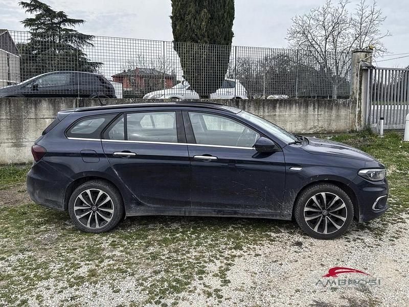 Usata Fiat Tipo Lounge 120 CV (88 kW) 2018 Blu Station wagon