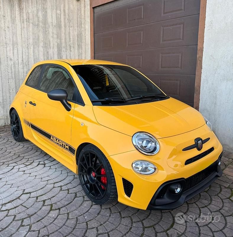 Usata Abarth 595 Competizione 179 CV (131 kW) 2018 Giallo Utilitaria