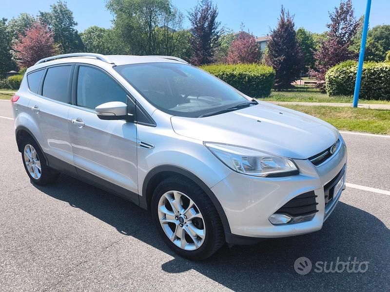 Usata Ford Kuga Titanium 163 CV (119 kW) 2013 Grigio SUV