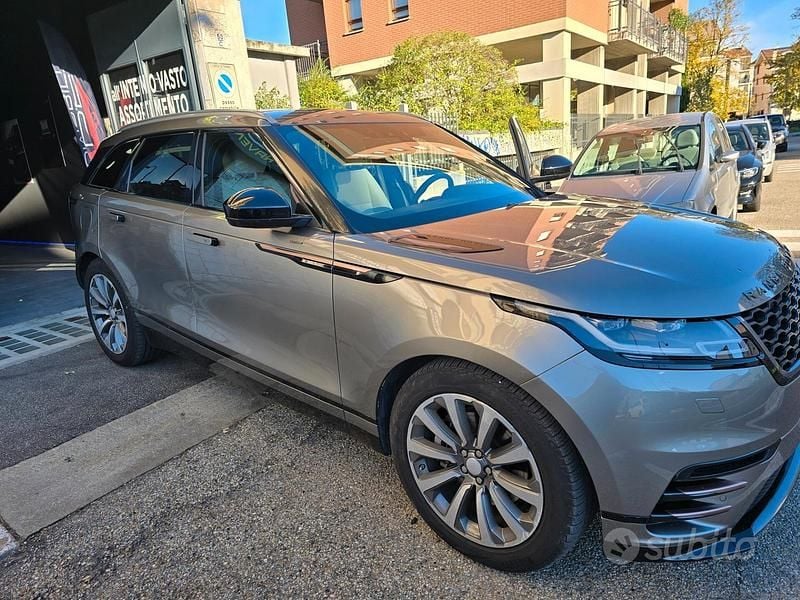 Usata Land Rover Range Rover Velar SE Dynamic 300 CV (220 kW) 2017 Gold pearl SUV