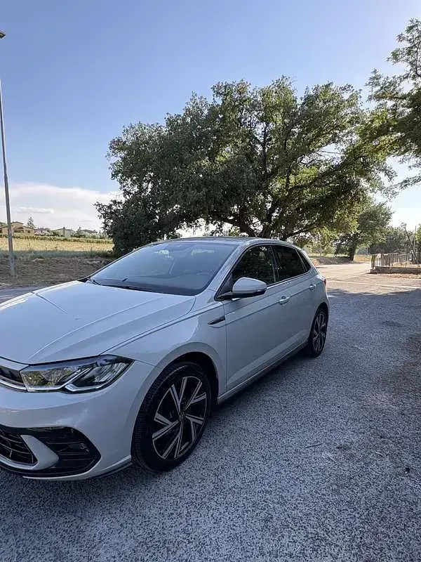 Usata VW Polo R-line 95 CV (69 kW) 2023 Utilitaria