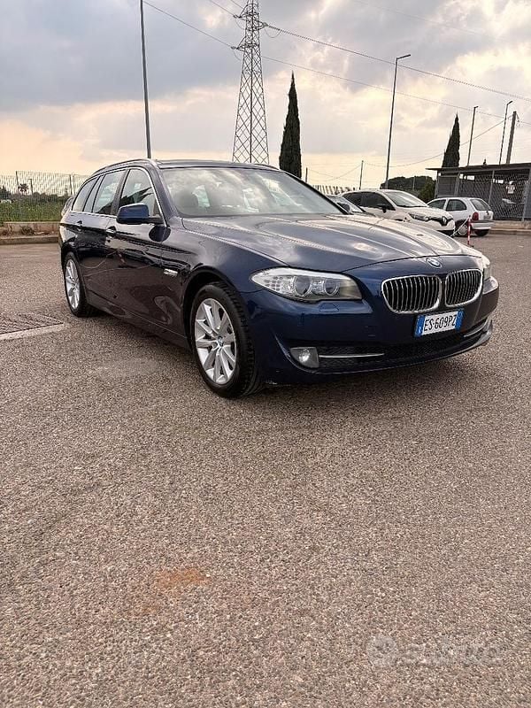 Usata BMW 520 190 CV (139 kW) 2013 Blu Station wagon
