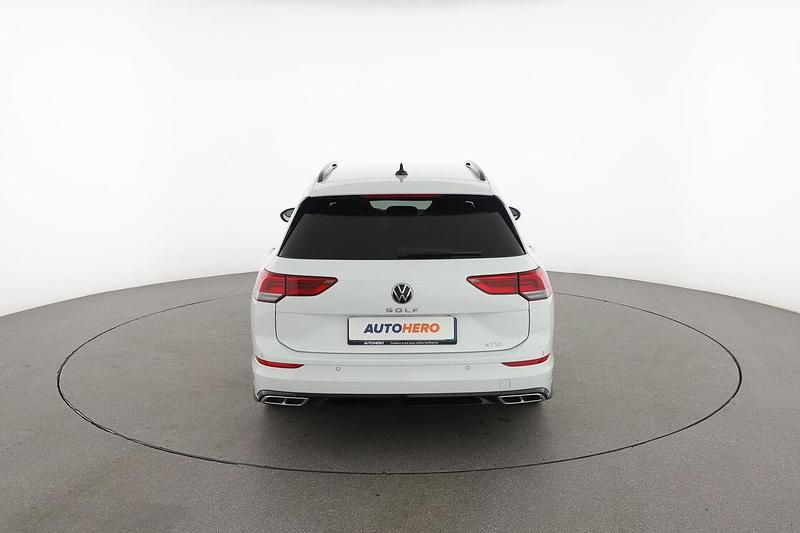 Usata VW Golf VIII R-line 131 CV (96 kW) 2021 Bianco