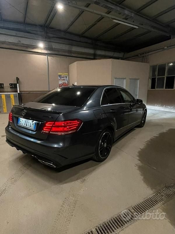 Usata Mercedes E220 AMG 2010 Berlina