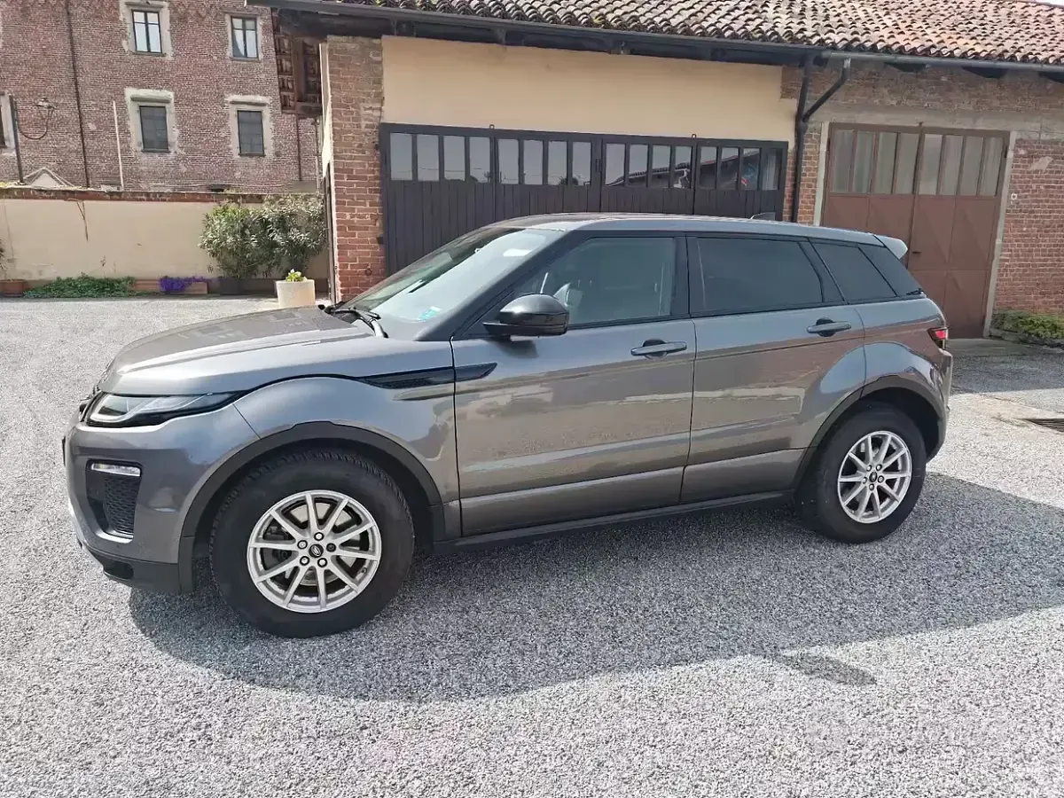 Usata Land Rover Range Rover evoque 2017 Grigio SUV