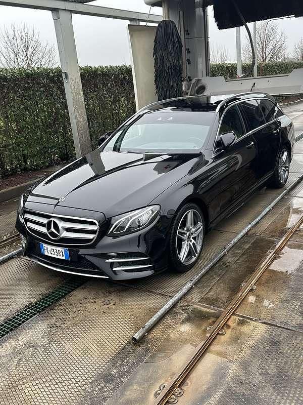 Usata Mercedes E220 AMG line 194 CV (142 kW) 2017 Station wagon