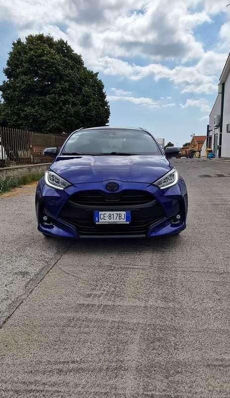 Usata 2021 Toyota Yaris Hybrid Lounge Berlina | 14.500 € (Super prezzo) - Immagine 1/4