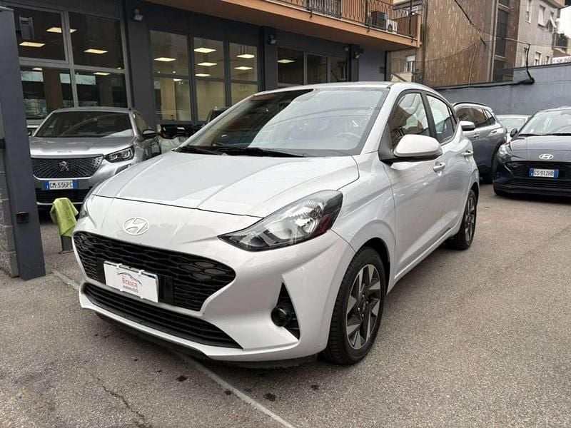 Usata Hyundai i10 67 CV (49 kW) 2024 Grigio scuro Utilitaria