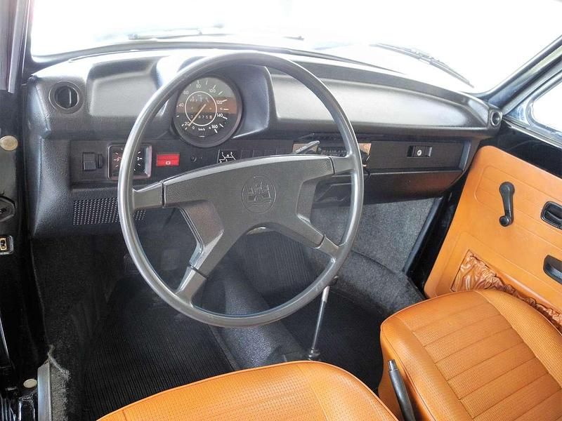 Usata VW Beetle Cabriolet 35 CV (25 kW) 1976 Nero Cabrio