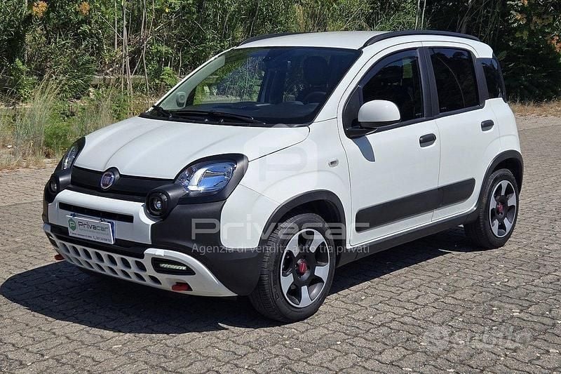 Bianco Usata 2024 Fiat Panda Cross Cross Due volumi | 11.900 € (Ottimo prezzo) - Immagine 1/4