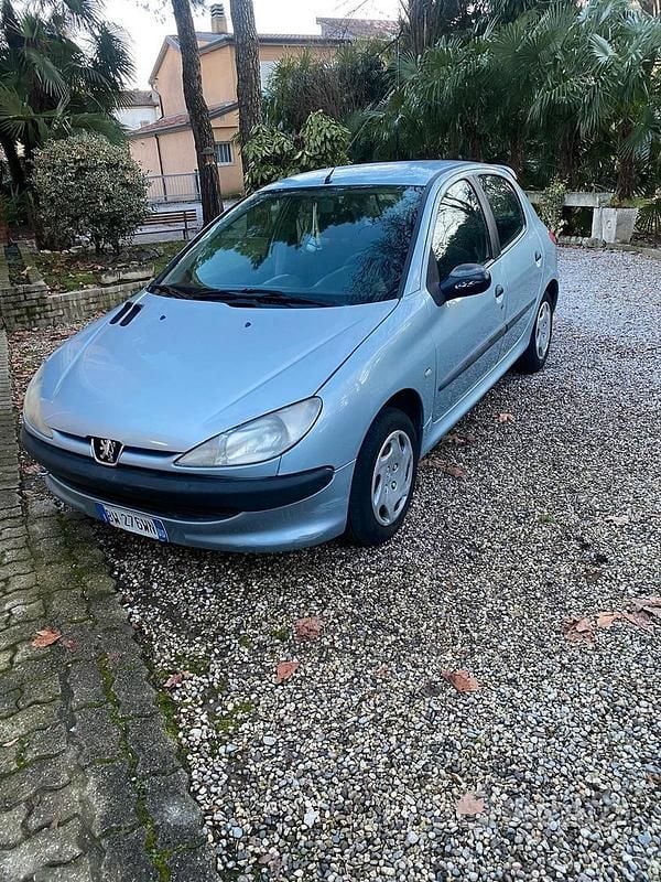 Usata Peugeot 206 60 CV (44 kW) 2002 Grigio Berlina