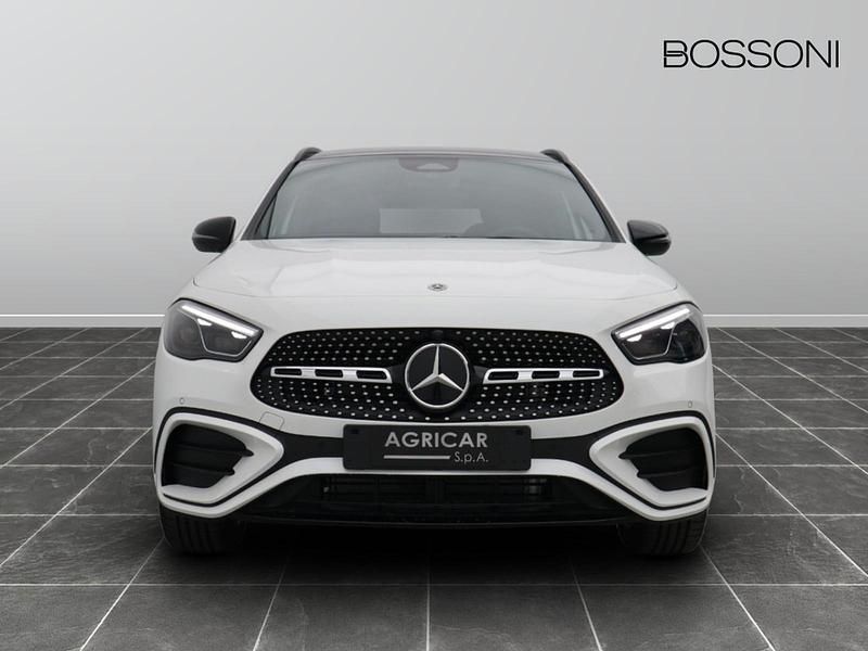 Nuova Mercedes GLA200 AMG Line Premium 150 CV (110 kW) 2025 Bianco SUV
