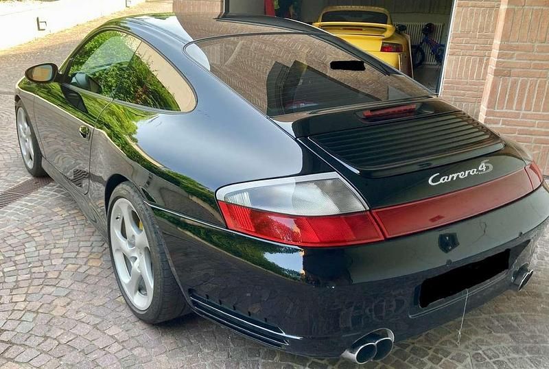Usata Porsche 996 320 CV (235 kW) 2004 Nero Coupé