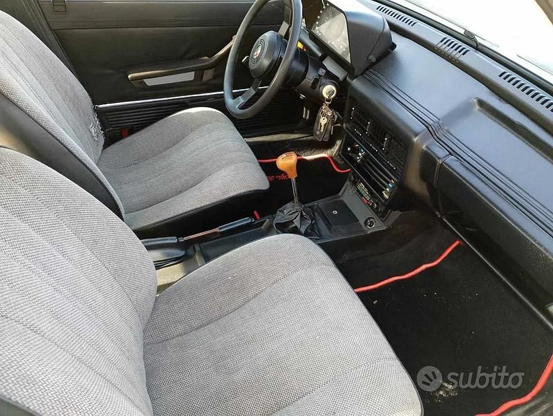 Usata Alfa Romeo Giulietta 95 CV (69 kW) 1982 Blu Berlina