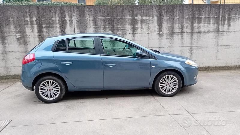 Usata Fiat Bravo 120 CV (88 kW) 2009 Blu Utilitaria