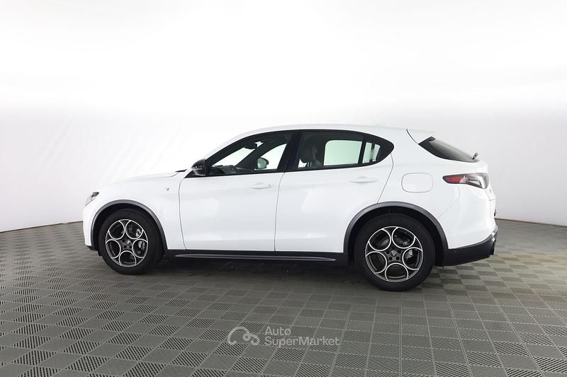 Usata Alfa Romeo Stelvio Ti 209 CV (153 kW) 2023 Bianco SUV