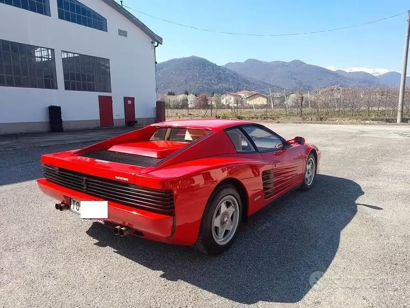 Usata Ferrari Testarossa 390 CV (286 kW) 1987 Rosso Coupé