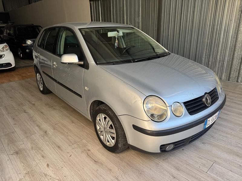 Usata VW Polo 74 CV (54 kW) 2003 Argento Berlina
