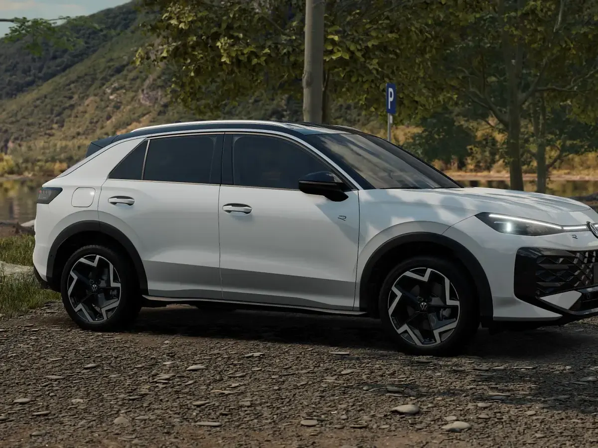 Nuova VW T-Roc R-line 150 CV (110 kW) 2026 Pure white nero SUV