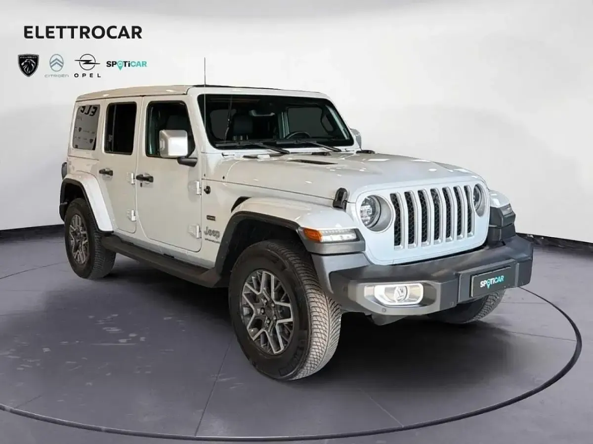 Usata Jeep Wrangler Sahara 380 CV (279 kW) 2023 Bianco SUV