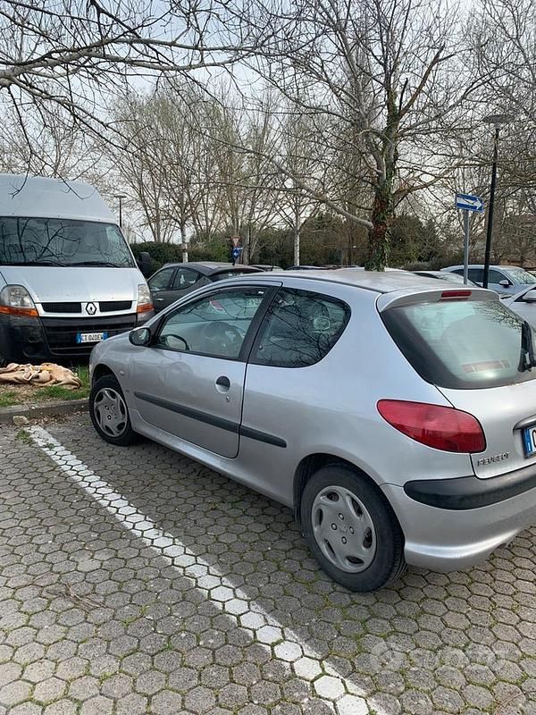 Usata Peugeot 206 1999 Grigio Utilitaria