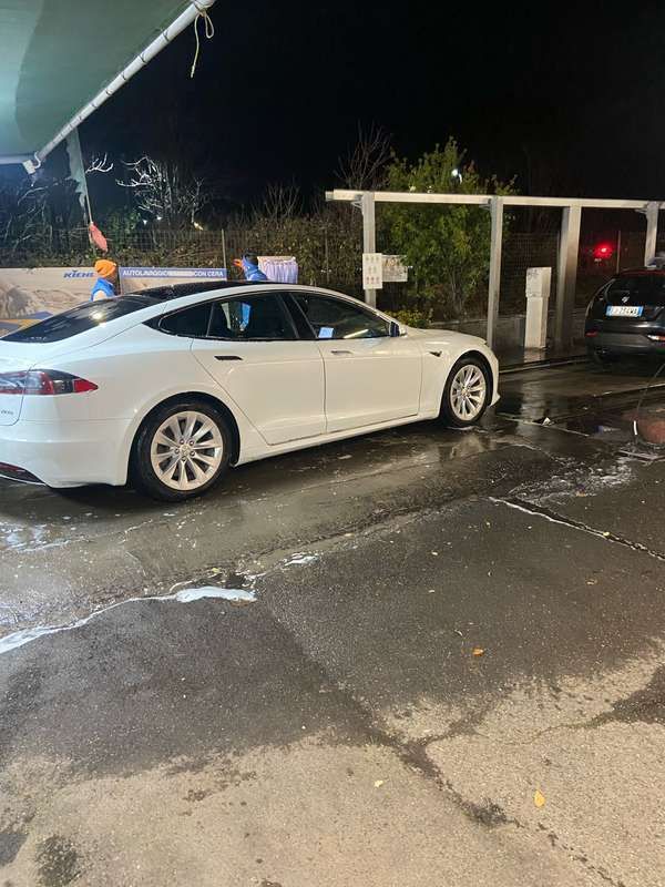 Usata Tesla Model S 450 kW (613 CV) 2017 Bianco Utilitaria