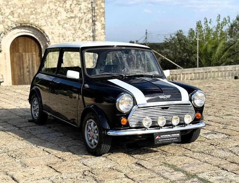 Usata Mini 1000 41 CV (30 kW) 1990 Nero Utilitaria